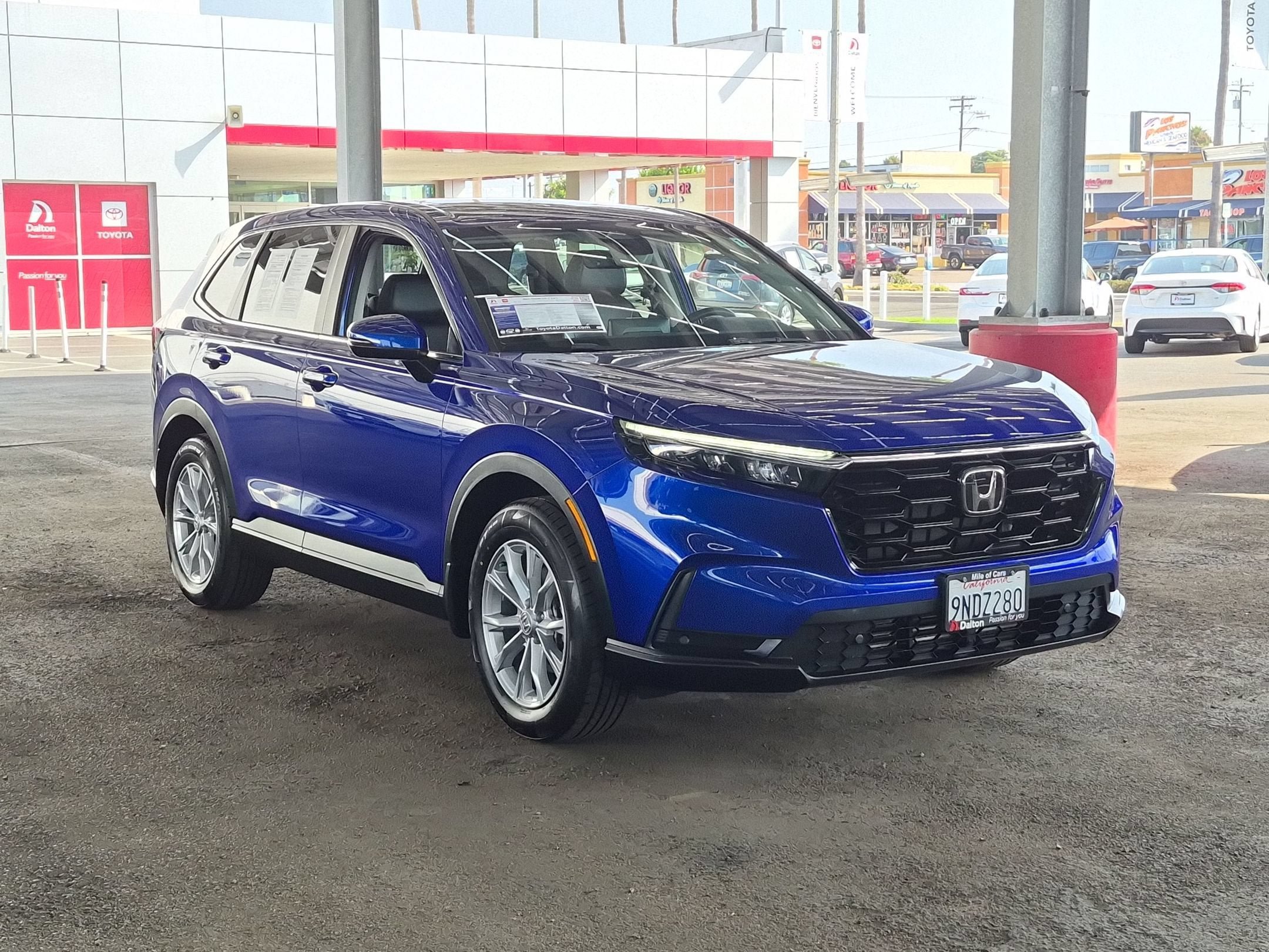 Used 2024 Honda CR-V EX-L image 2
