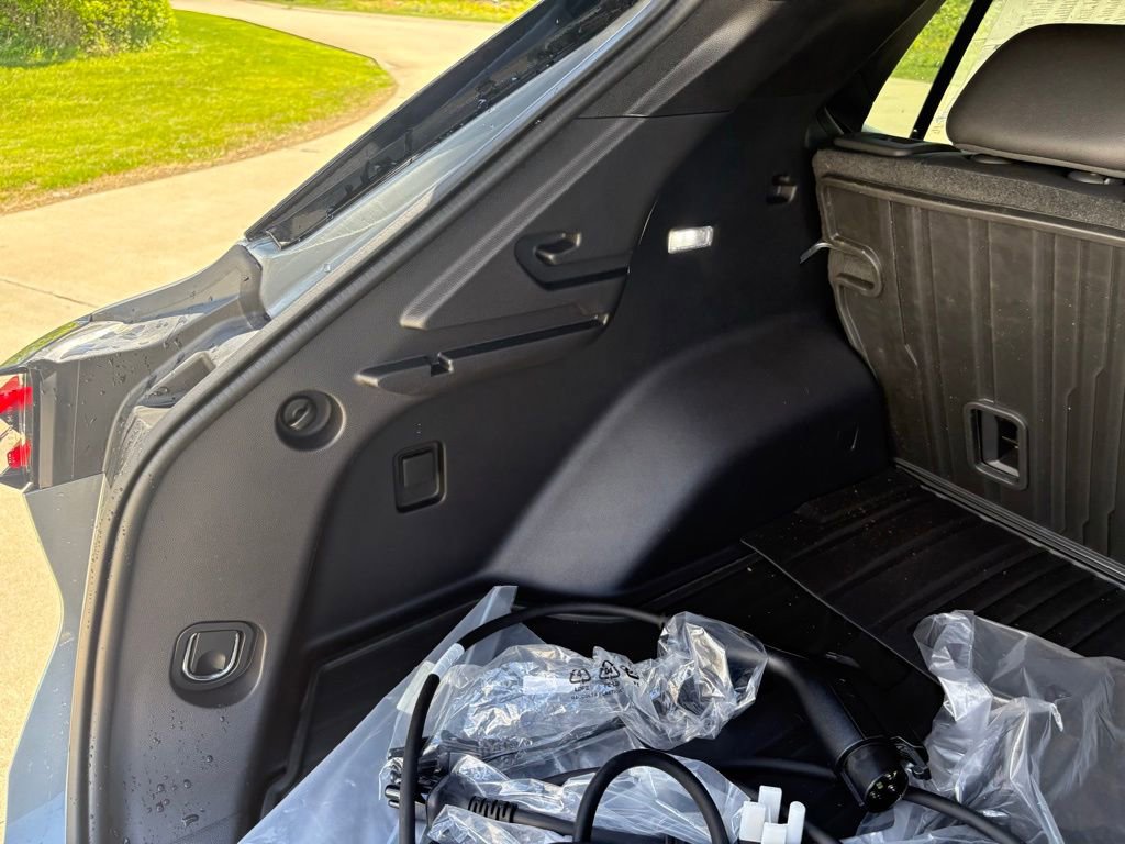 New 2025 Chevrolet Equinox EV RS AWD/4WD image 54