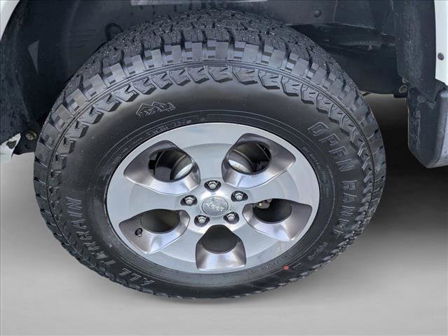 Used 2018 Jeep Wrangler Unlimited Sahara w/ Connectivity Group image 9