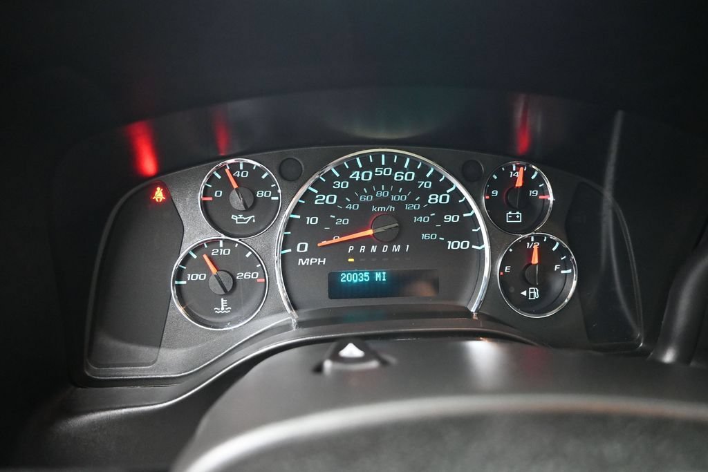 Used 2020 Chevrolet Express 2500 w/ Driver Convenience Package RWD image 6