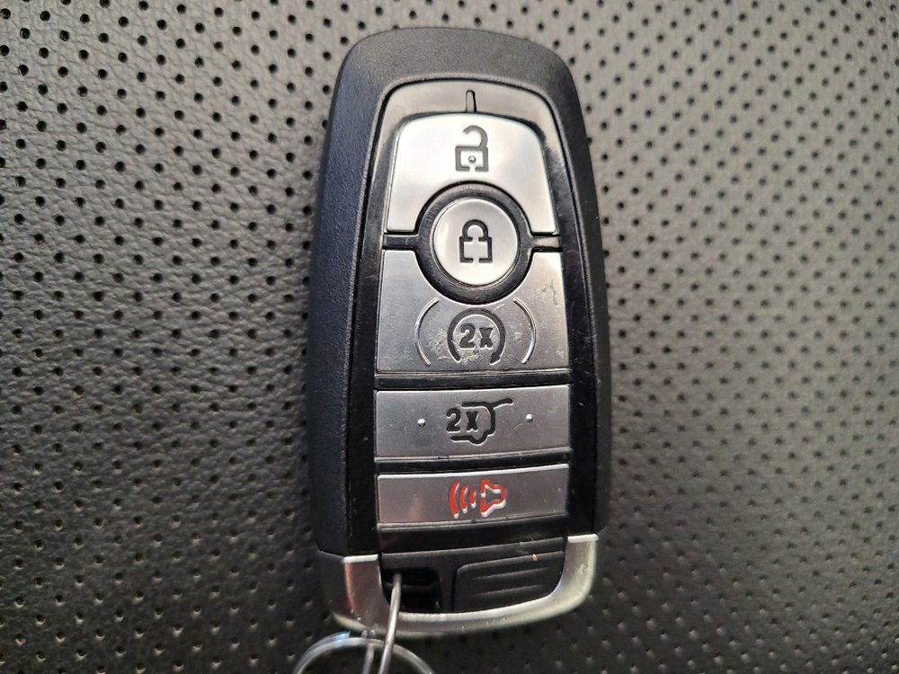 Used 2021 Ford Escape SEL image 32