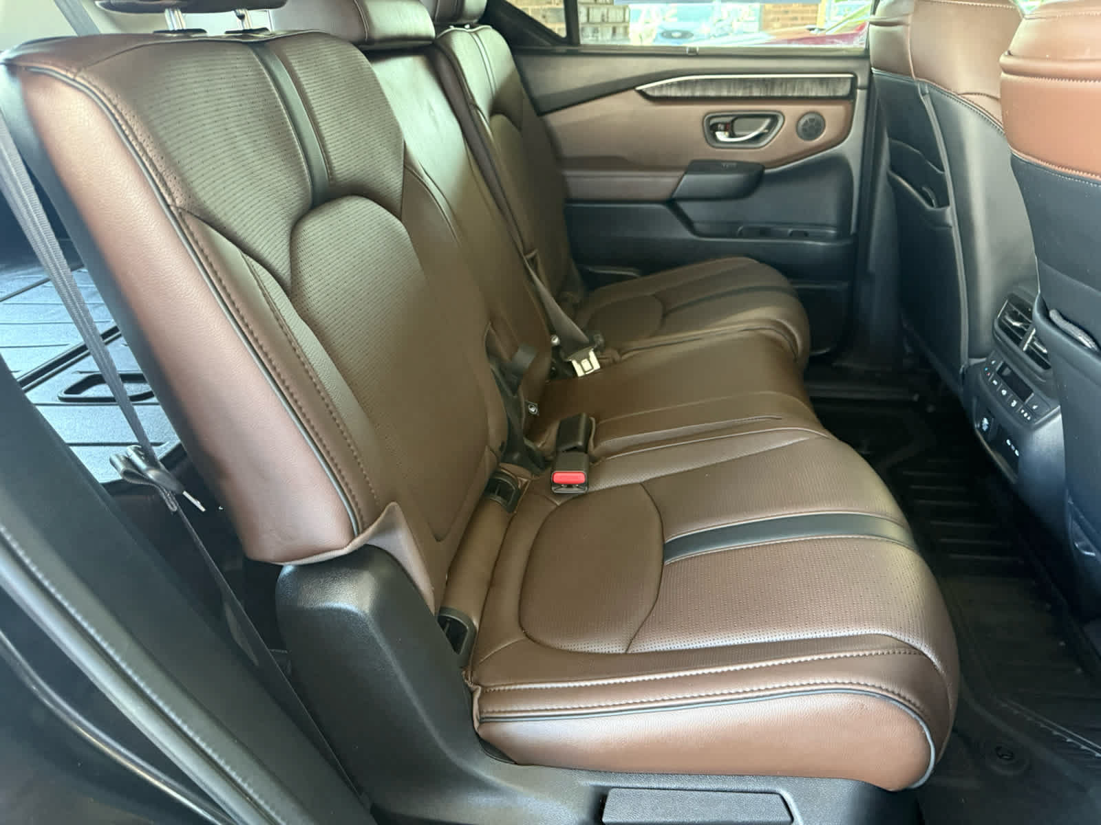 Used 2024 Honda Pilot Elite image 7