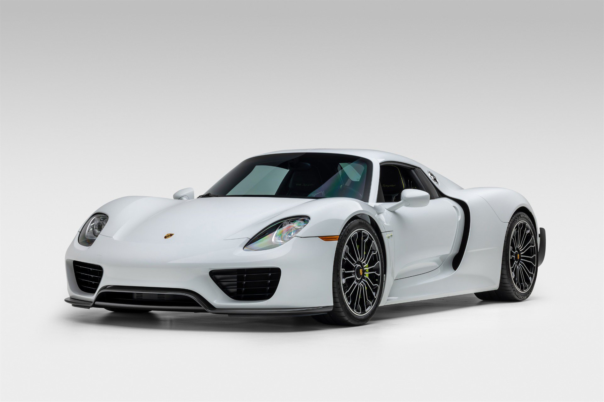 Used 2015 Porsche 918 Spyder AWD/4WD image 18