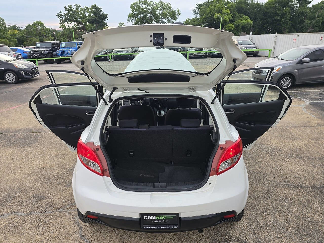 Used 2012 MAZDA MAZDA2 Sport image 37