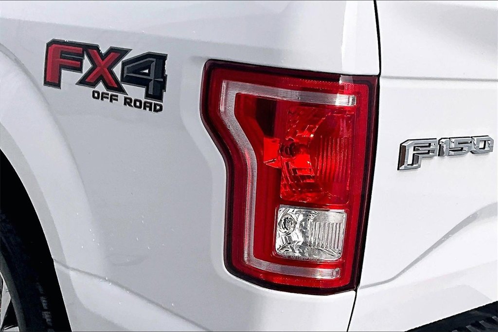 Used 2017 Ford F150 XLT w/ Equipment Group 302A Luxury image 24