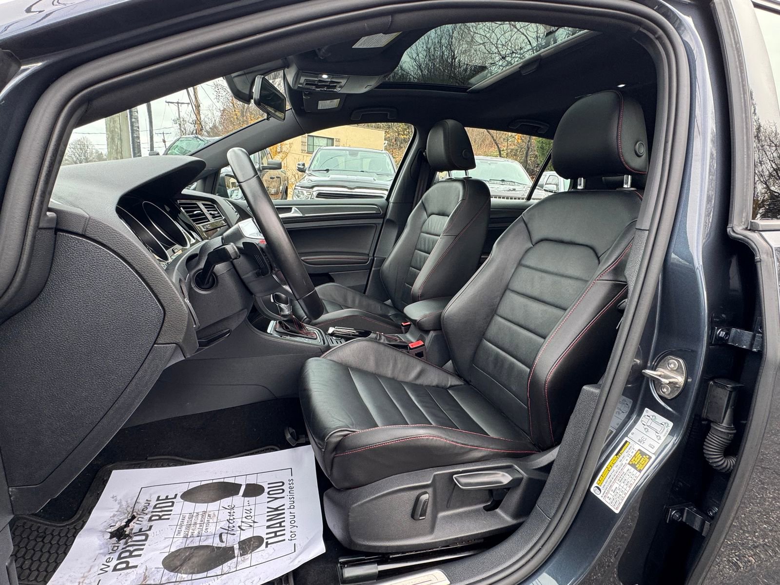 Used 2018 Volkswagen GTI SE w/ SE Leather Package image 8