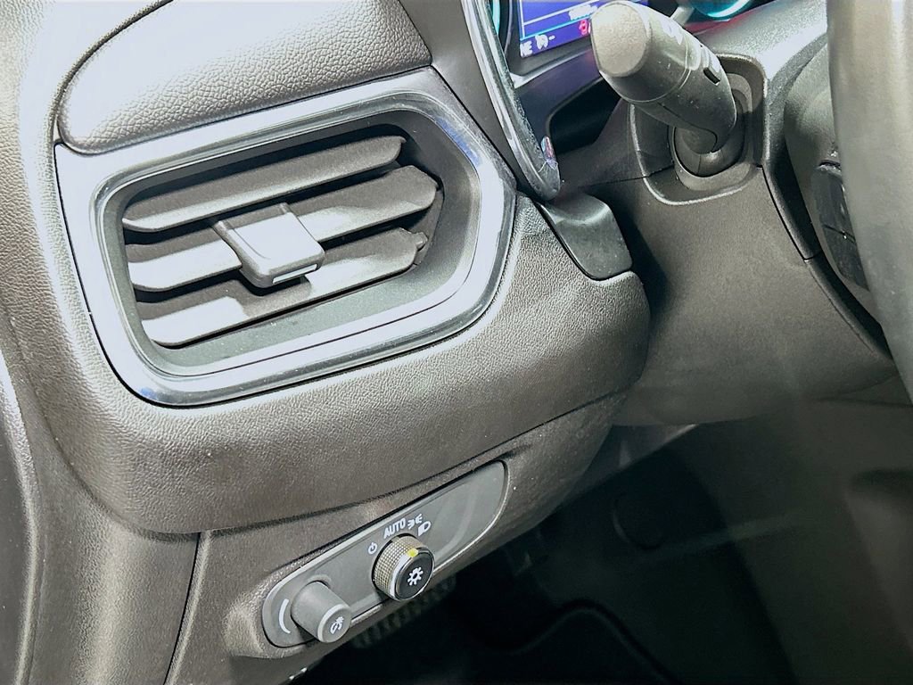 Used 2023 Chevrolet Equinox LT FWD image 11