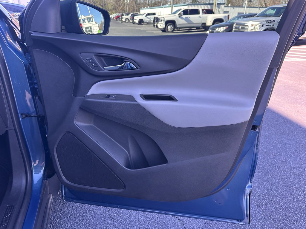 Used 2024 Chevrolet Equinox LS image 27