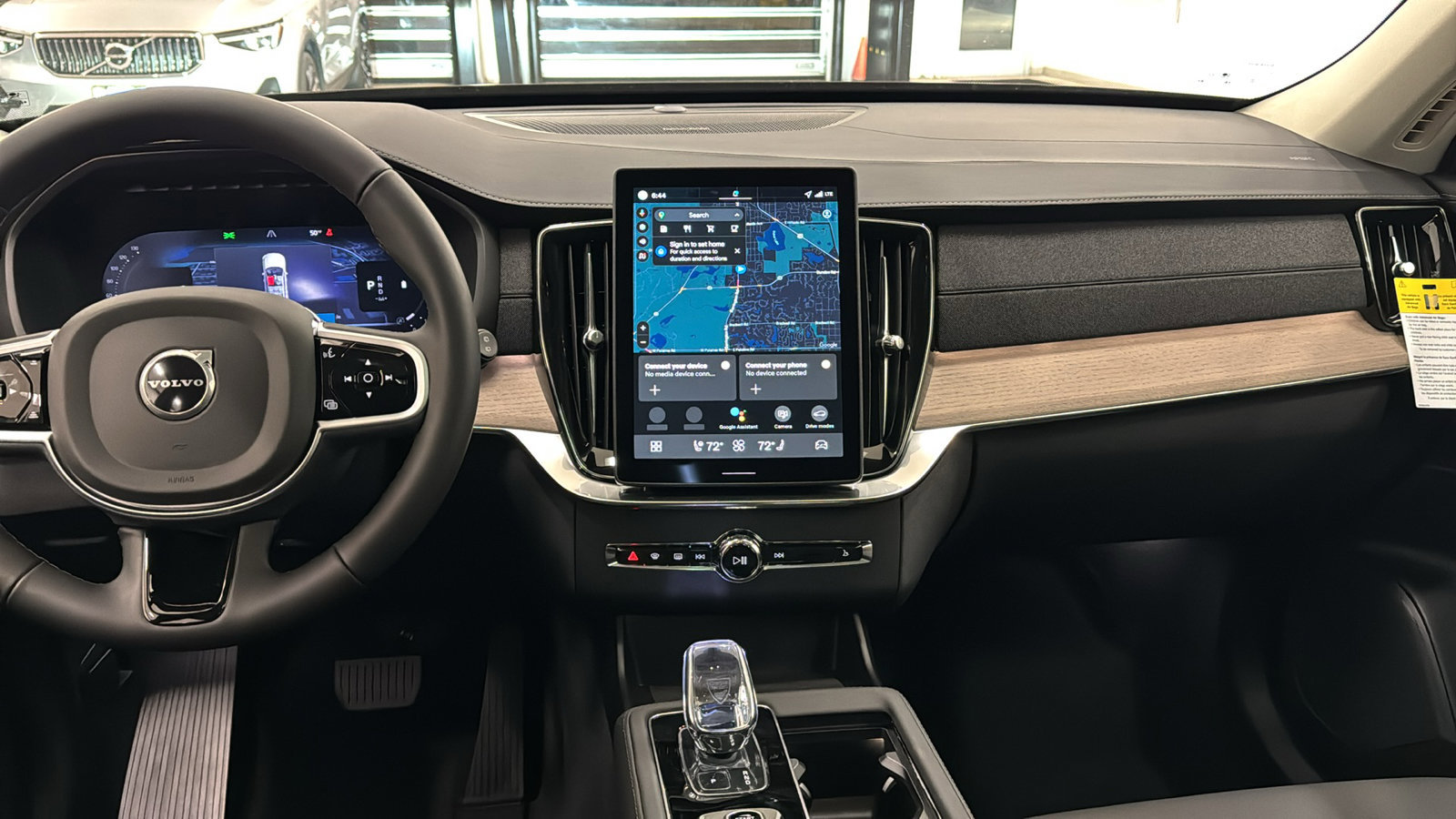 New 2026 Volvo XC90 B6 Plus w/ Protection Package Premier image 11