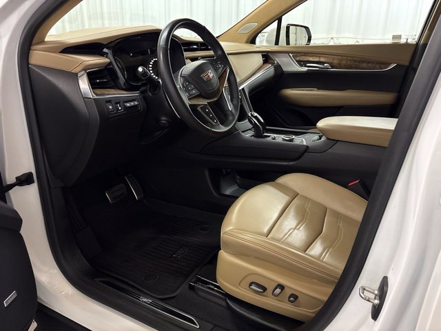 Used 2021 Cadillac XT5 Sportv w/ Platinum Package AWD/4WD image 31