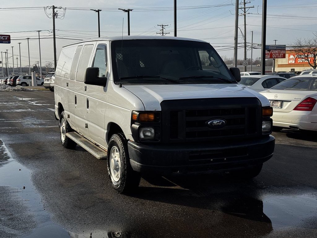 Used 2008 Ford E-250 and Econoline 250 RWD image 3