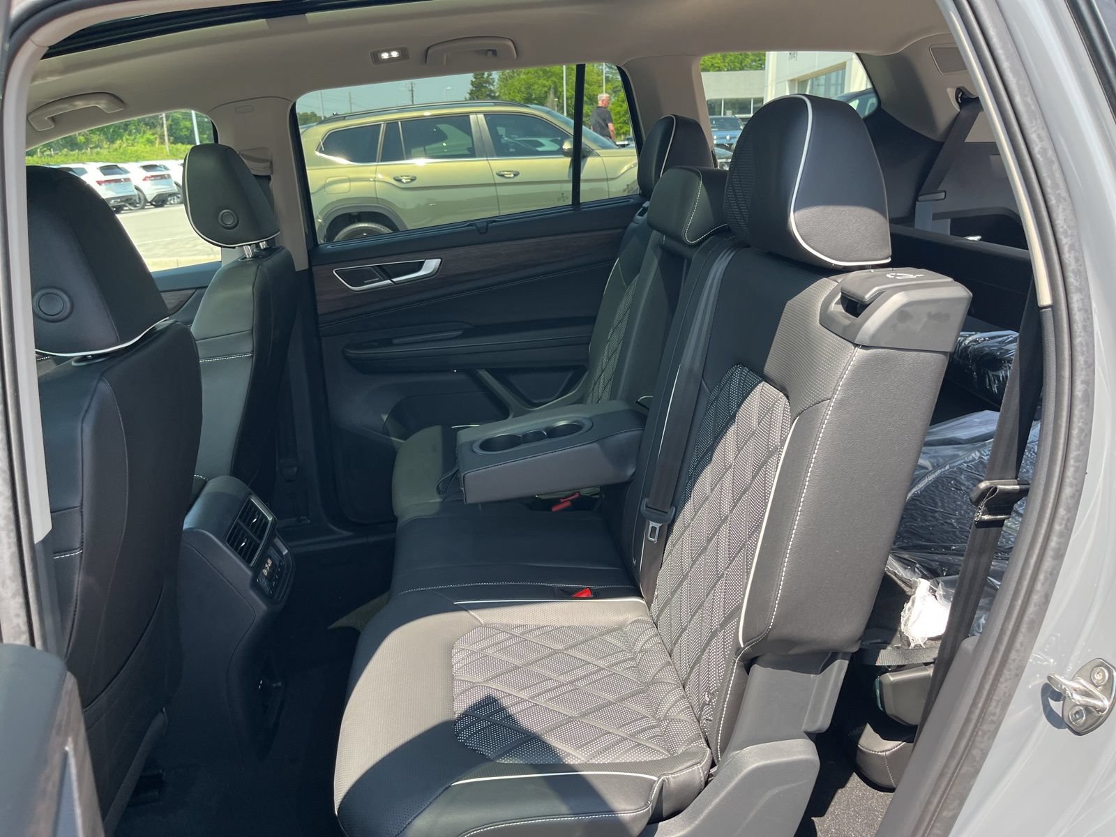New 2026 Volkswagen Atlas SEL Premium R-Line AWD/4WD image 28