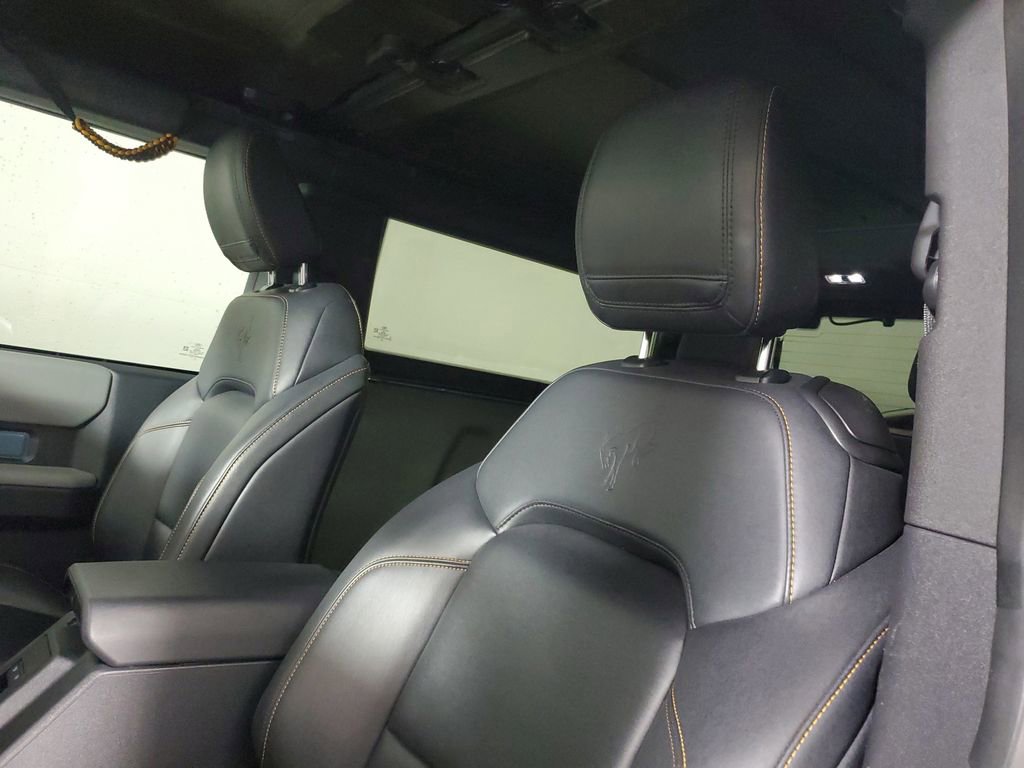 Used 2022 Ford Bronco Badlands w/ Sasquatch Package image 16