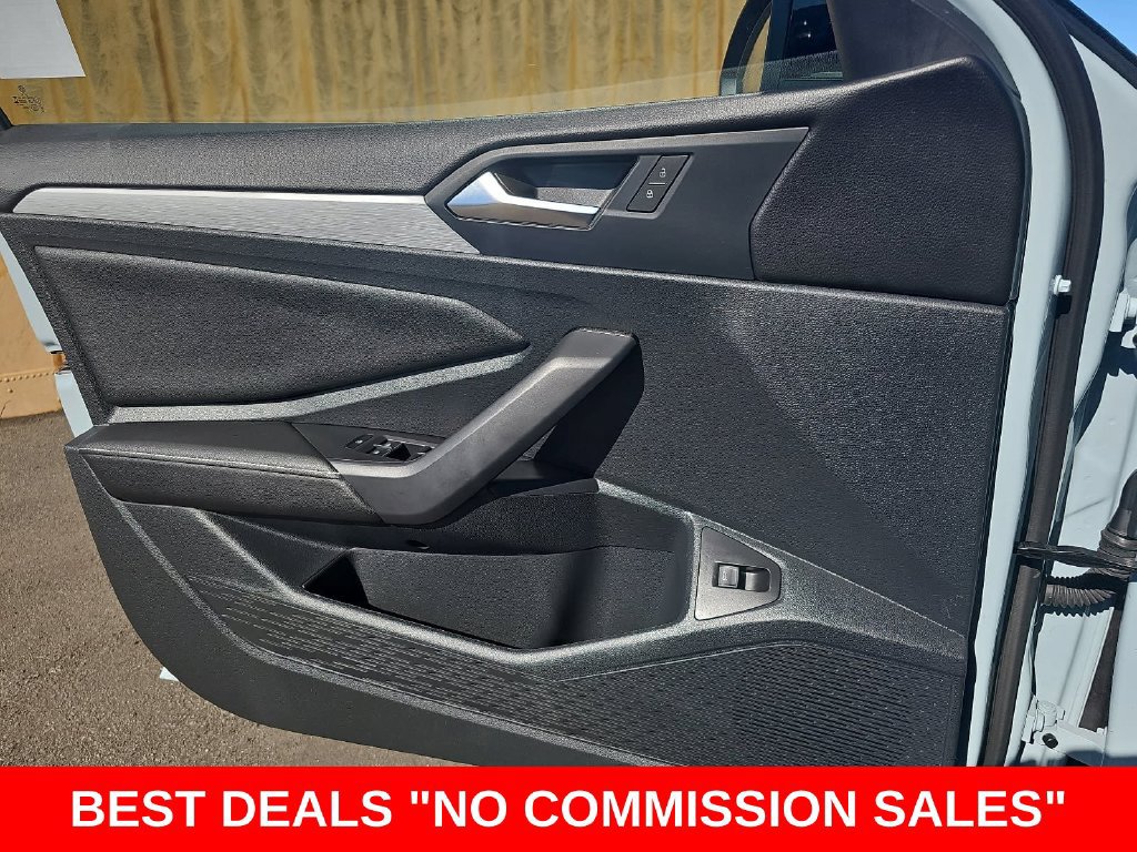 Used 2025 Volkswagen Jetta Sport FWD image 26