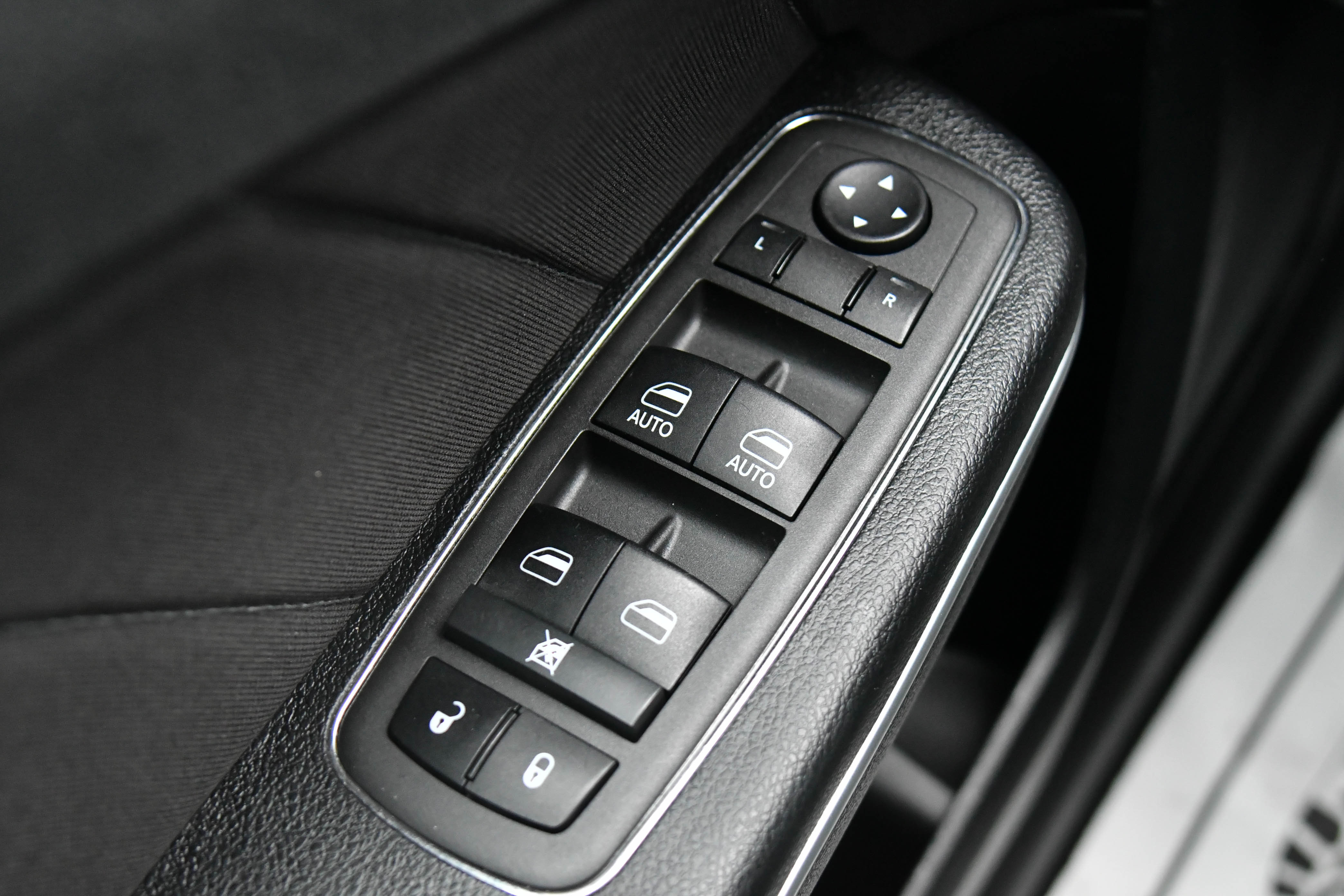 Used 2022 Dodge Charger GT image 28