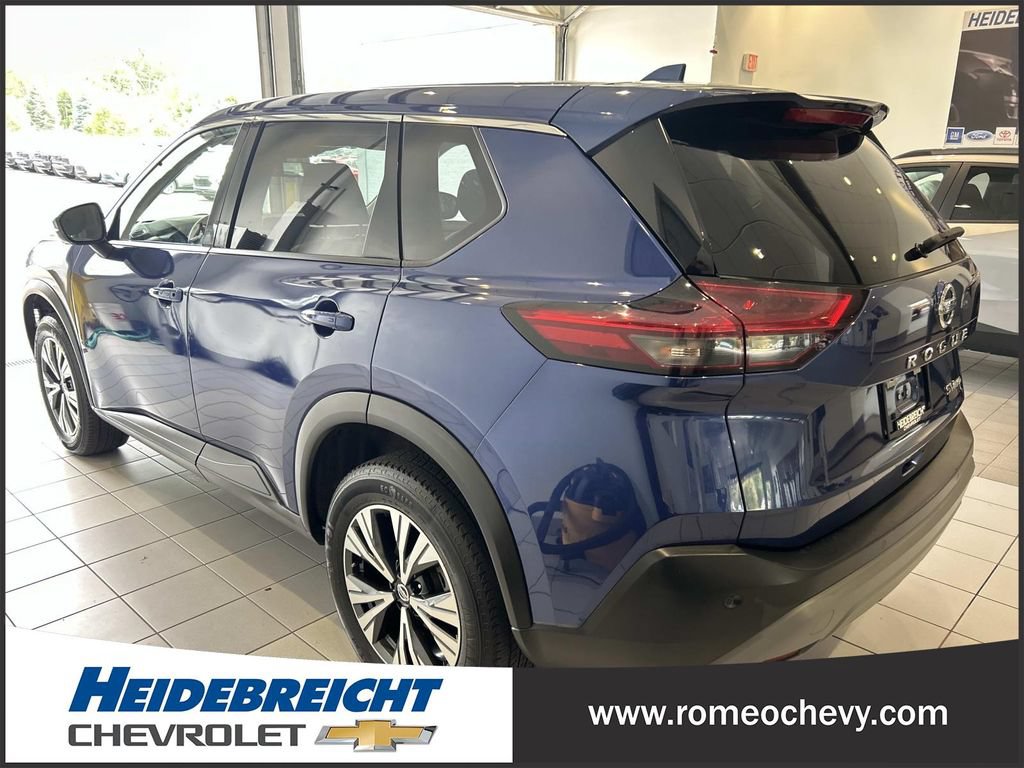 Used 2021 Nissan Rogue SV AWD/4WD image 5