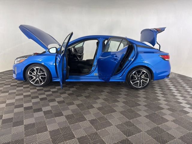Used 2024 Nissan Sentra SR FWD image 11