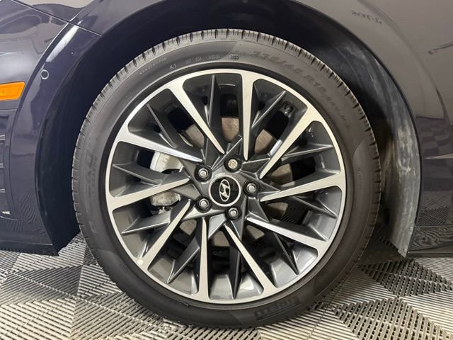 Certified 2023 Hyundai Sonata Limited FWD image 9