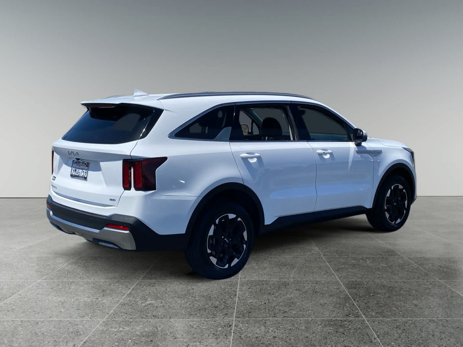Used 2024 Kia Sorento S AWD/4WD image 5