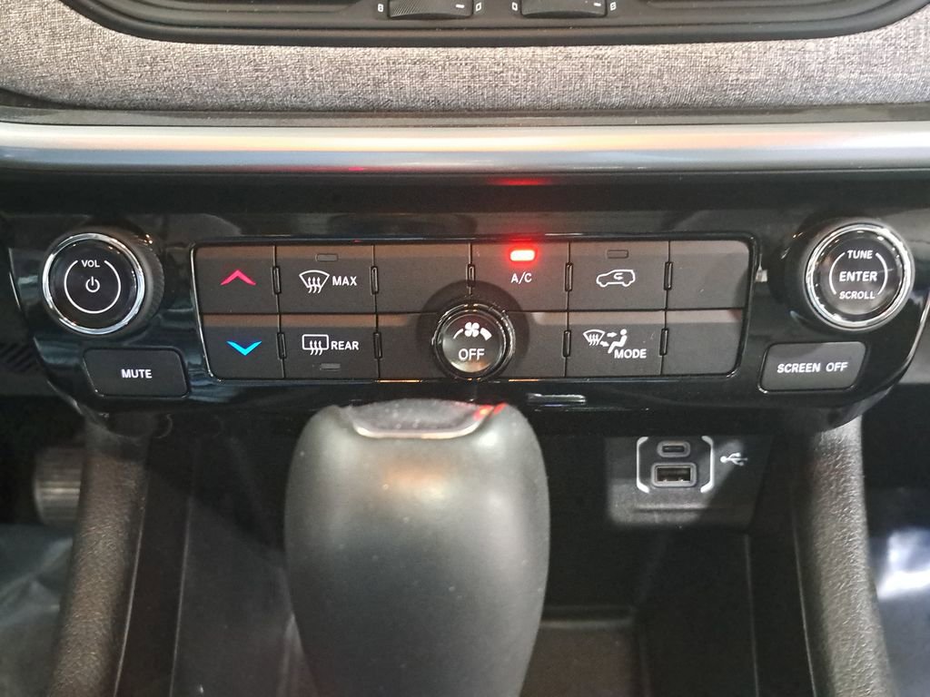 Certified 2022 Jeep Compass Latitude w/ Sun and Sound Group image 22