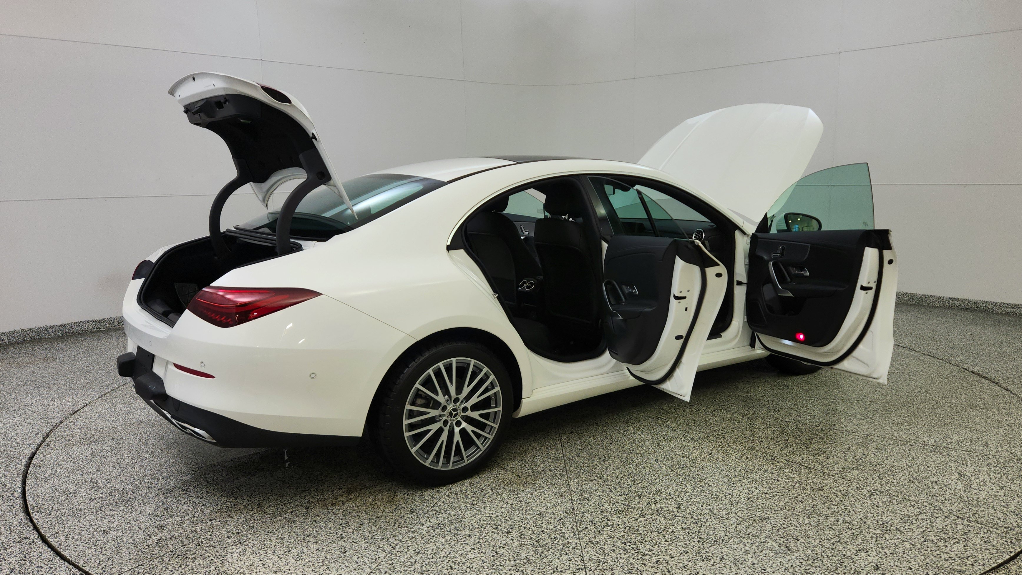 Used 2025 Mercedes-Benz CLA 250 image 12