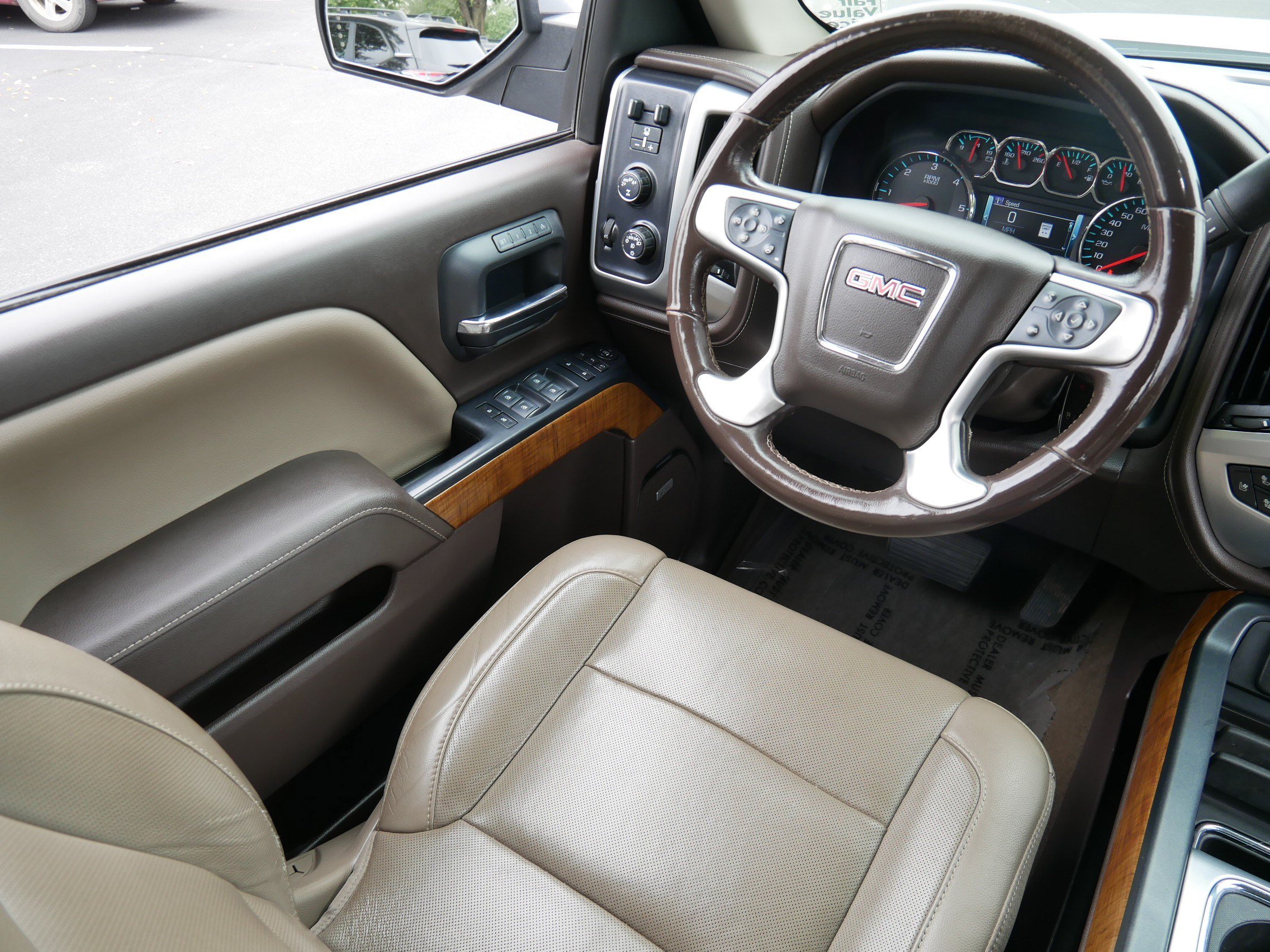 Used 2018 GMC Sierra 1500 SLT AWD/4WD image 9