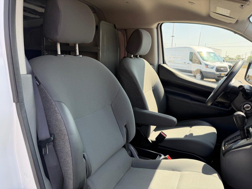 Used 2019 Nissan NV200 S FWD image 28