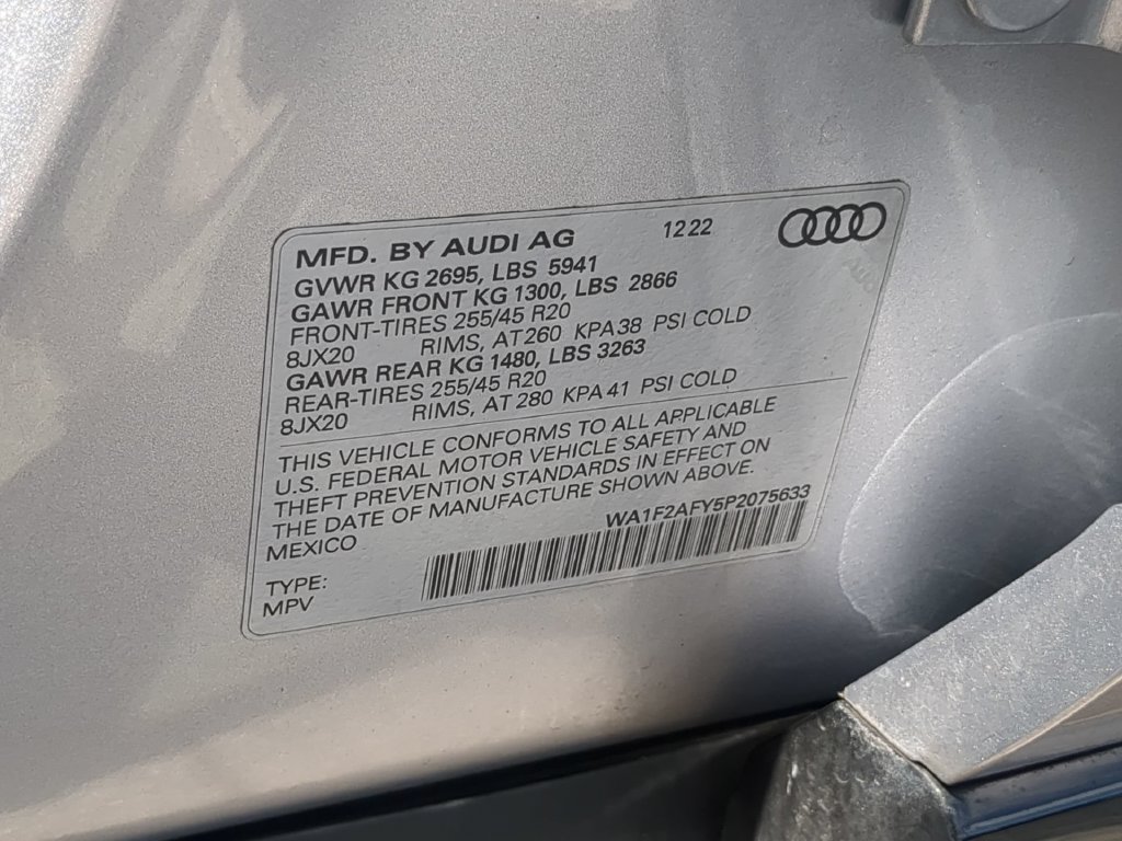 Used 2023 Audi Q5 e Prestige w/ Prestige Package AWD/4WD image 39