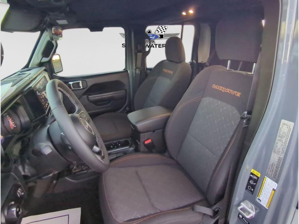 Used 2025 Jeep Gladiator Mojave w/ Steel Bumper Group image 11