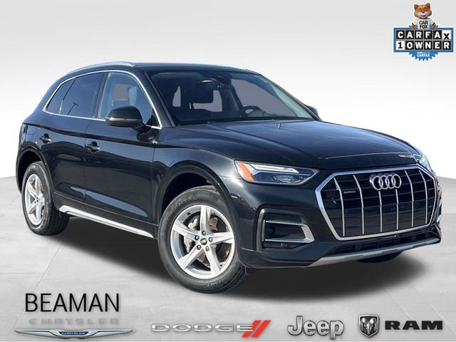 Used 2023 Audi Q5 2.0T Premium w/ Convenience Package image 1