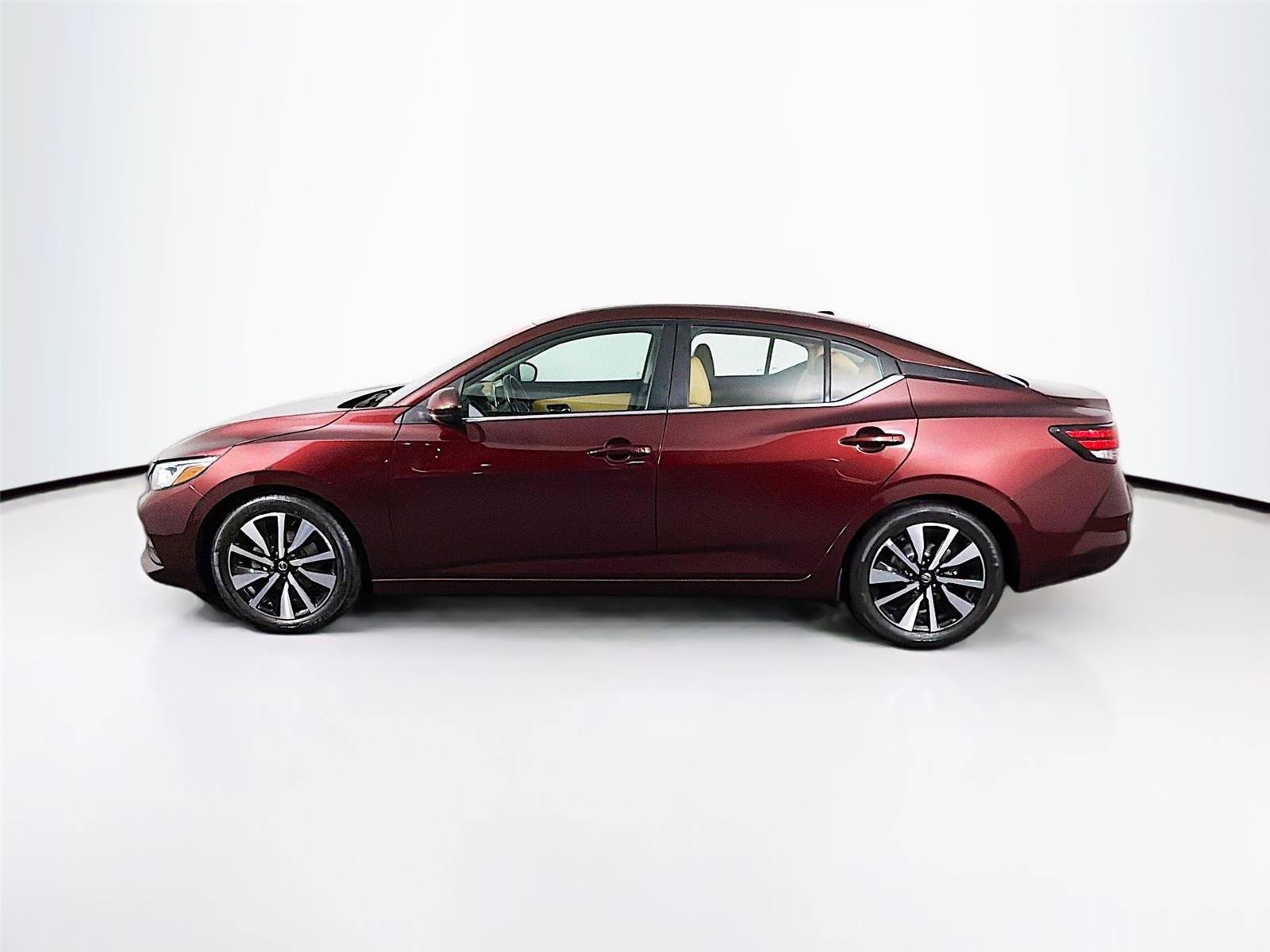 Used 2023 Nissan Sentra SV w/ SV Premium Package FWD image 8