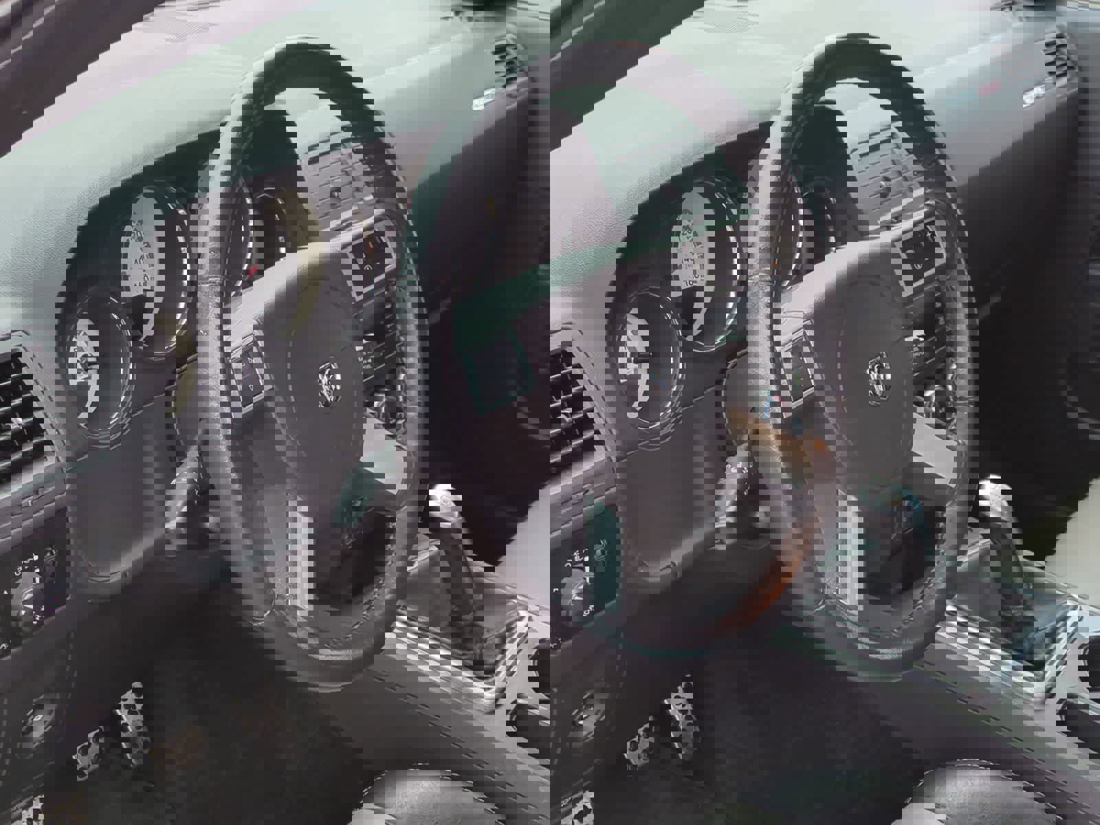 Used 2009 Dodge Challenger R/T image 10