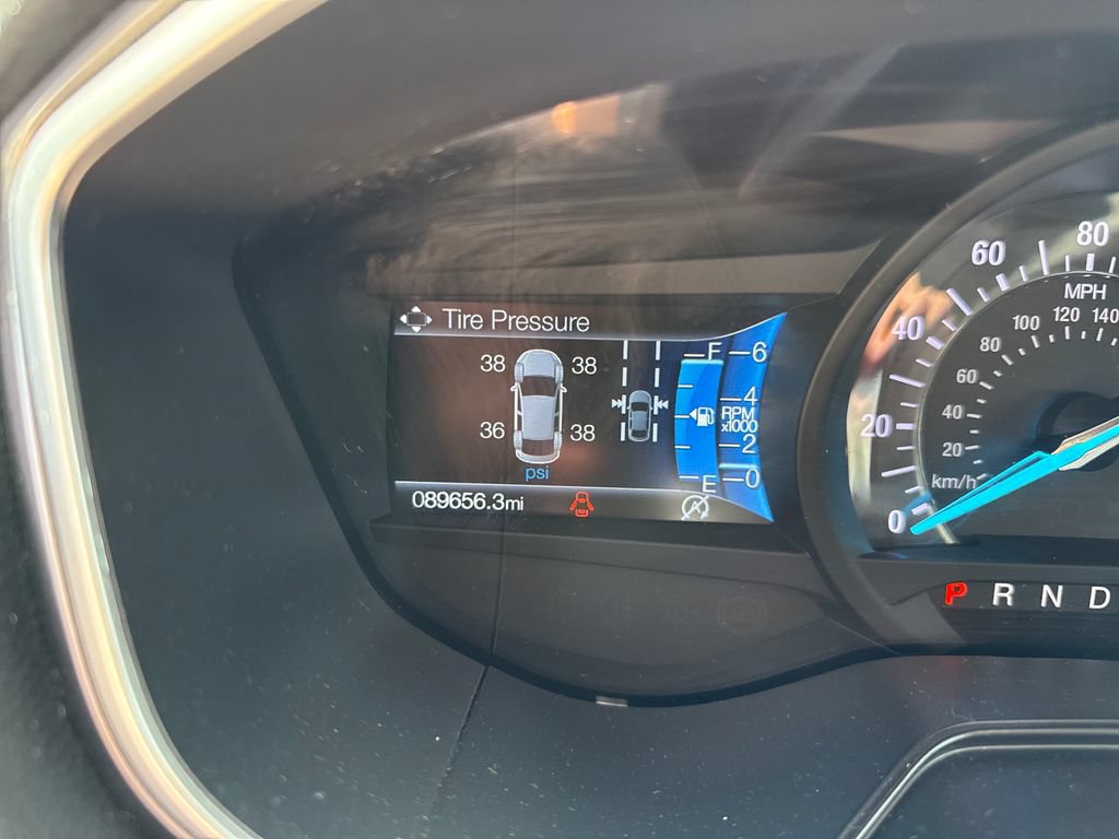 Used 2019 Ford Fusion SE w/ Equipment Group 151A FWD image 15