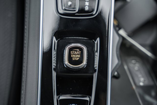 New 2026 Volvo XC90 B6 Plus w/ Protection Package Premier image 25