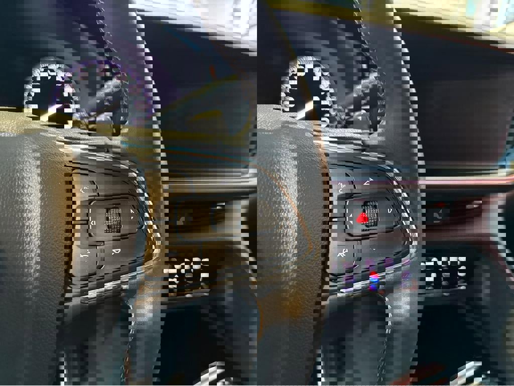 Used 2023 Buick Envision Essence w/ Sport Touring Package image 20