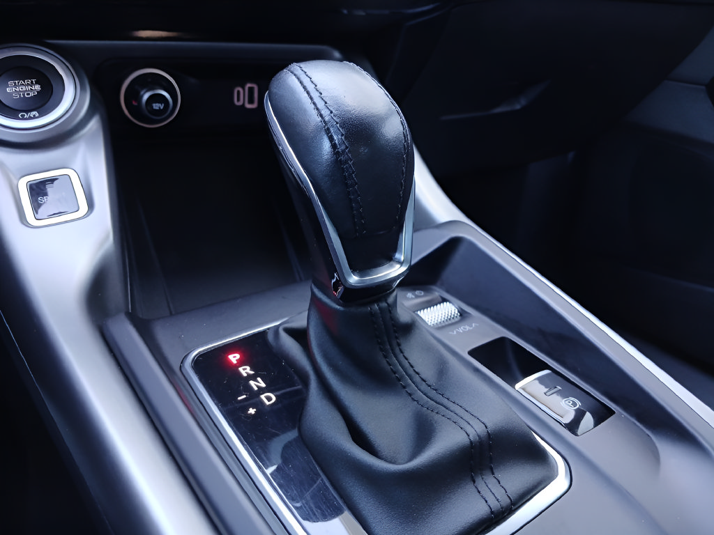 Used 2024 Dodge Hornet R/T w/ R/T Blacktop Package AWD/4WD image 13