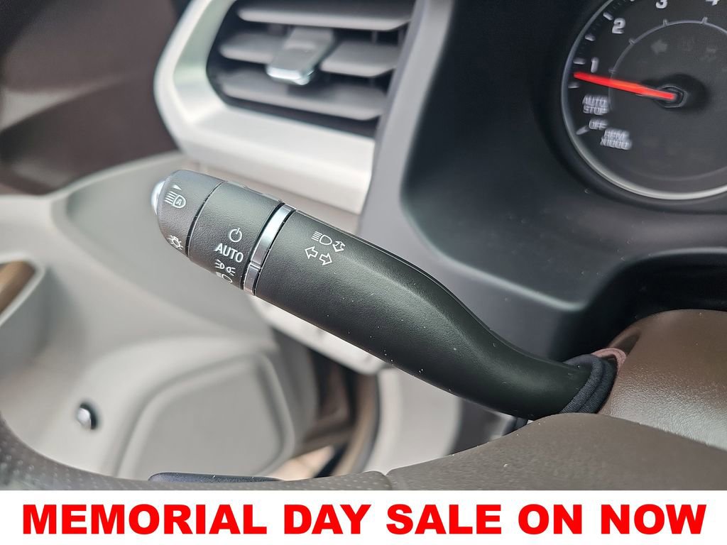 Used 2023 GMC Acadia SLE w/ Driver Convenience Package AWD/4WD image 27