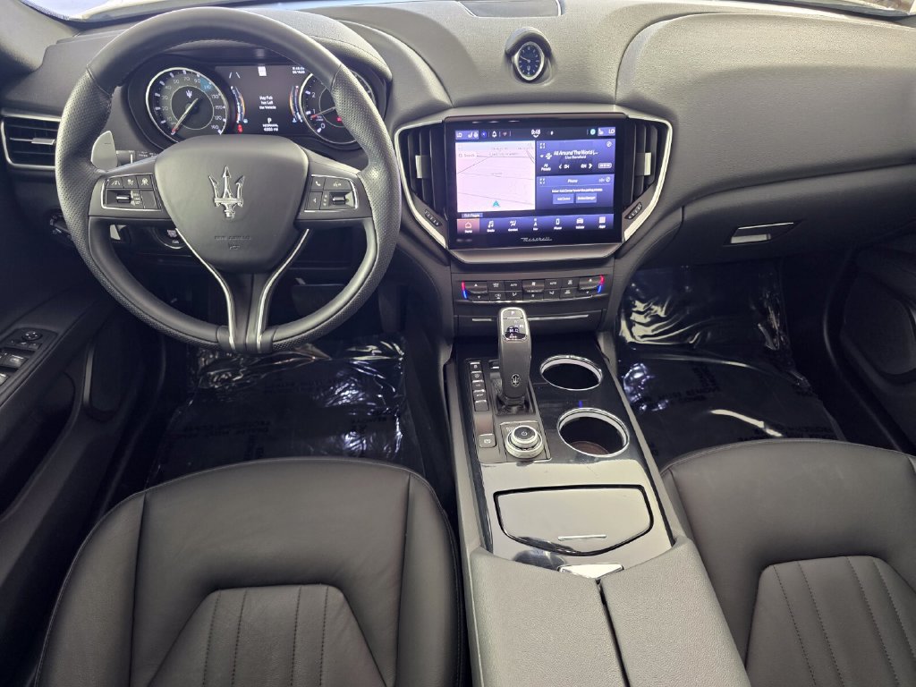 Used 2023 Maserati Ghibli Modena RWD image 13
