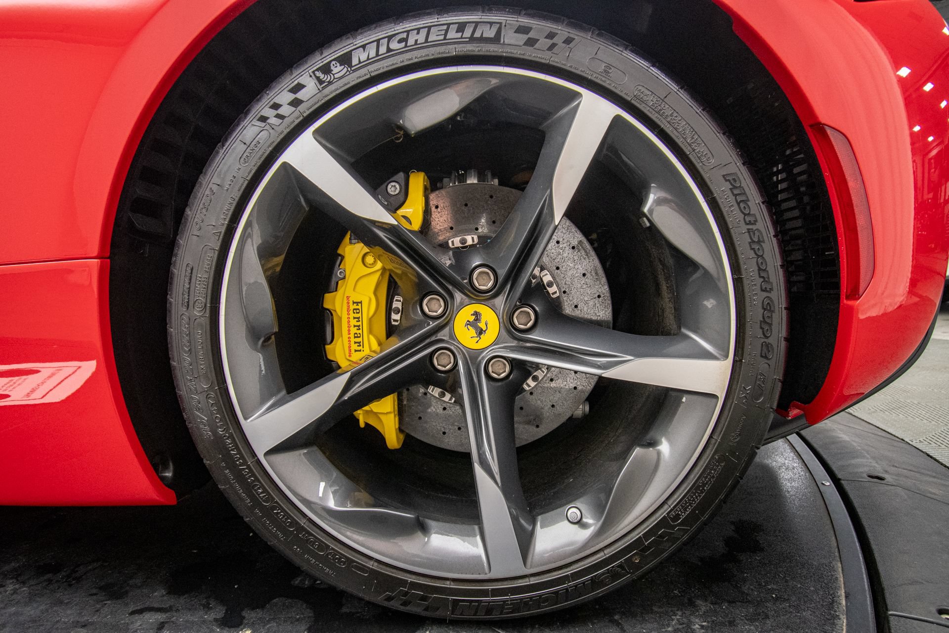 Used 2022 Ferrari SF90 Stradale AWD/4WD image 31