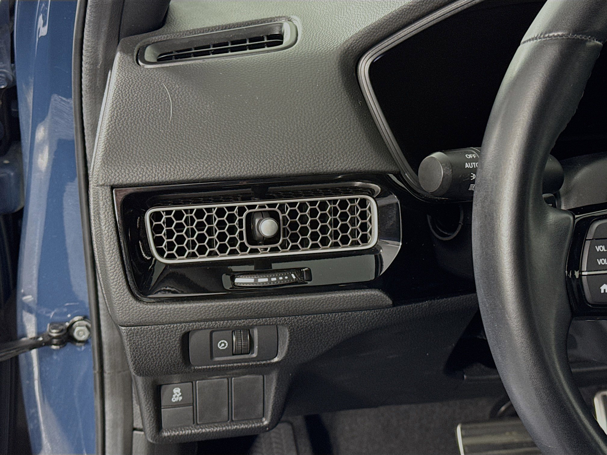 Certified 2025 Honda Civic Sport image 10