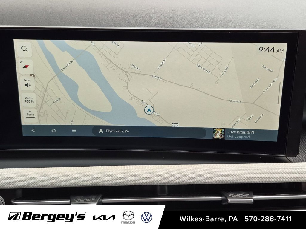 Used 2025 Hyundai Santa Cruz Limited AWD/4WD image 27