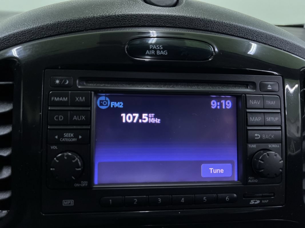 Used 2014 Nissan Juke SL AWD/4WD image 20