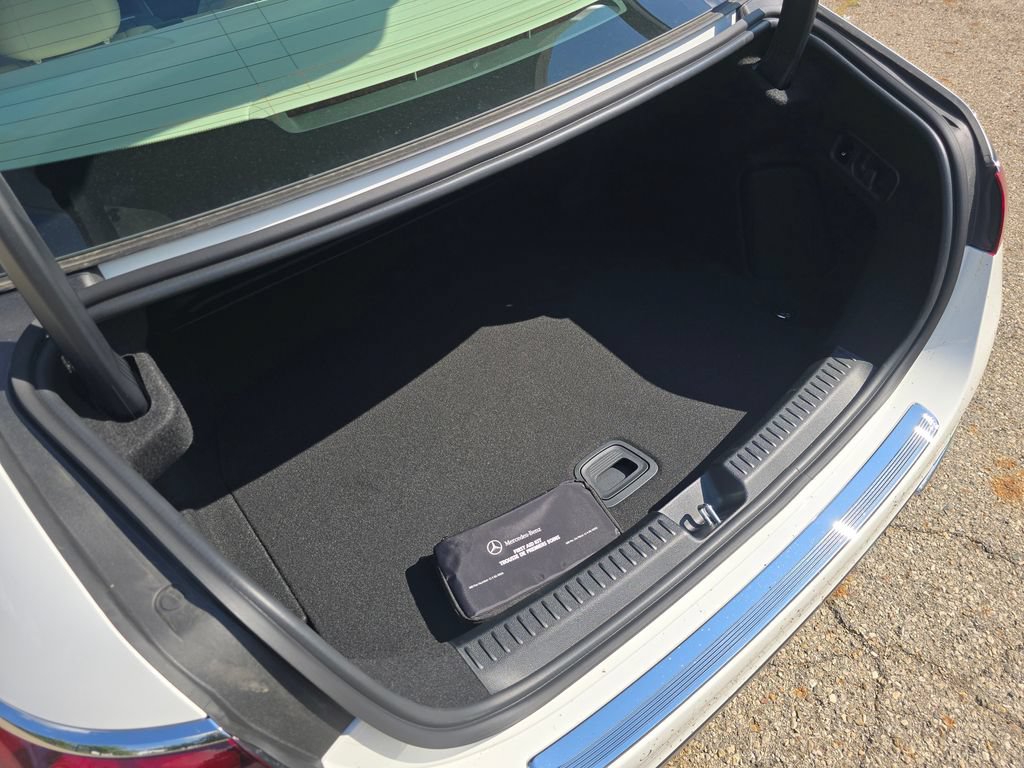 New 2027 Mercedes-Benz E 350 4MATIC Sedan image 16