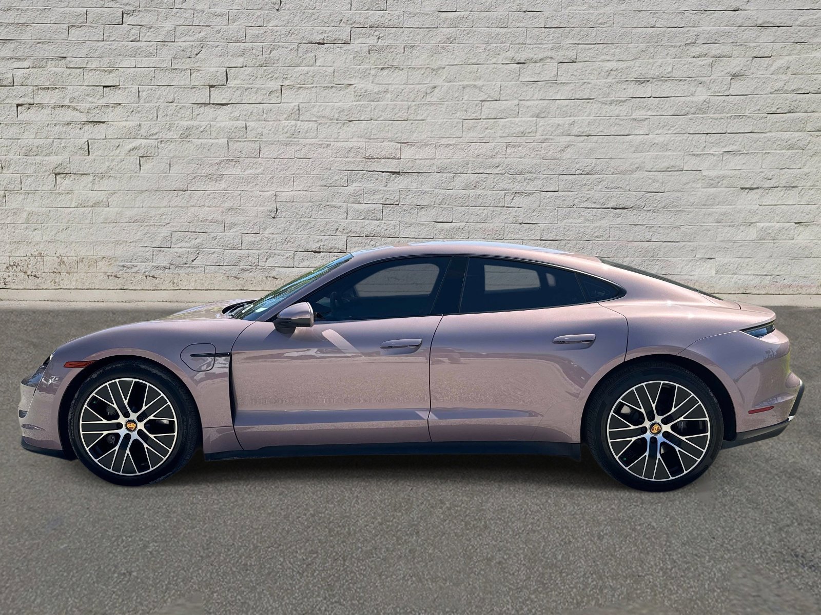 Used 2024 Porsche Taycan RWD image 2