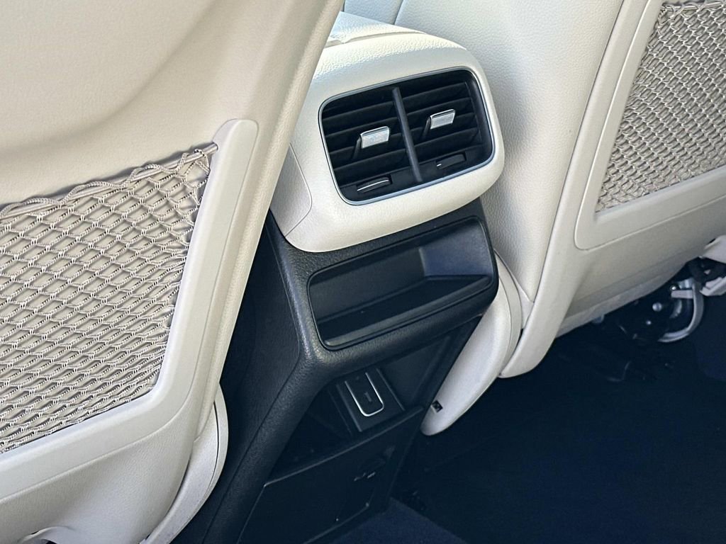 Used 2022 Mercedes-Benz GLE 350 4MATIC w/ Premium Package image 28