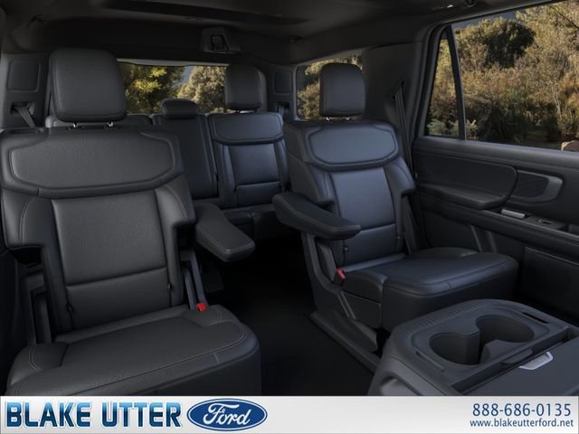 New 2026 Ford Expedition Platinum image 11
