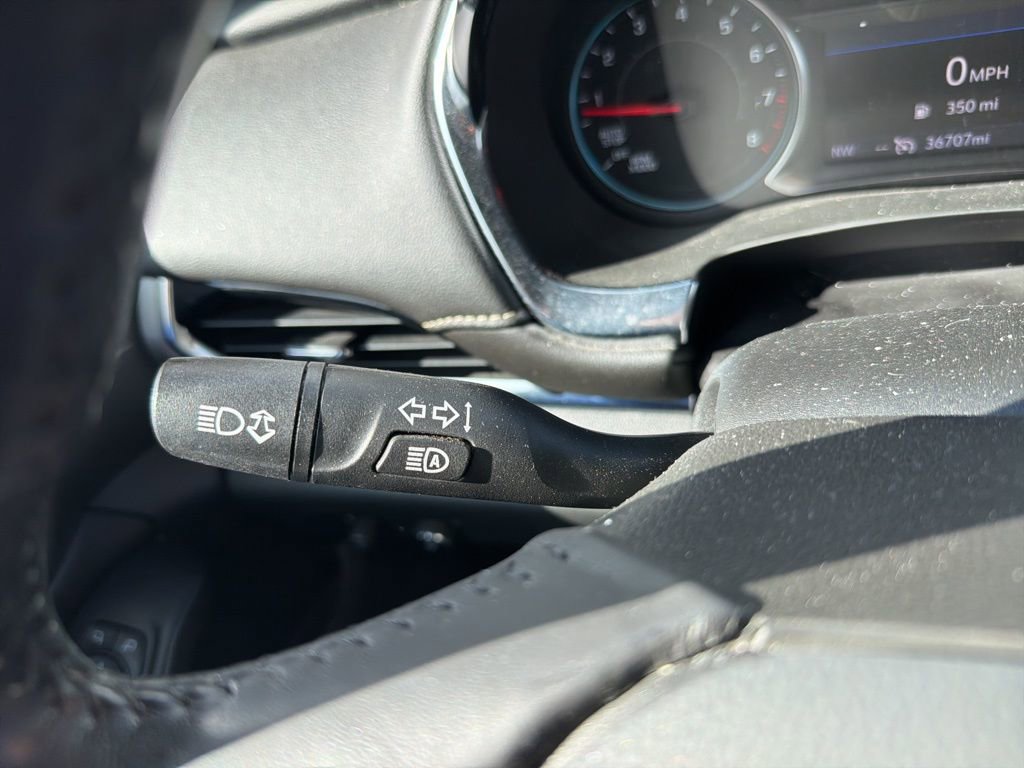 Used 2022 Chevrolet Traverse LT image 19