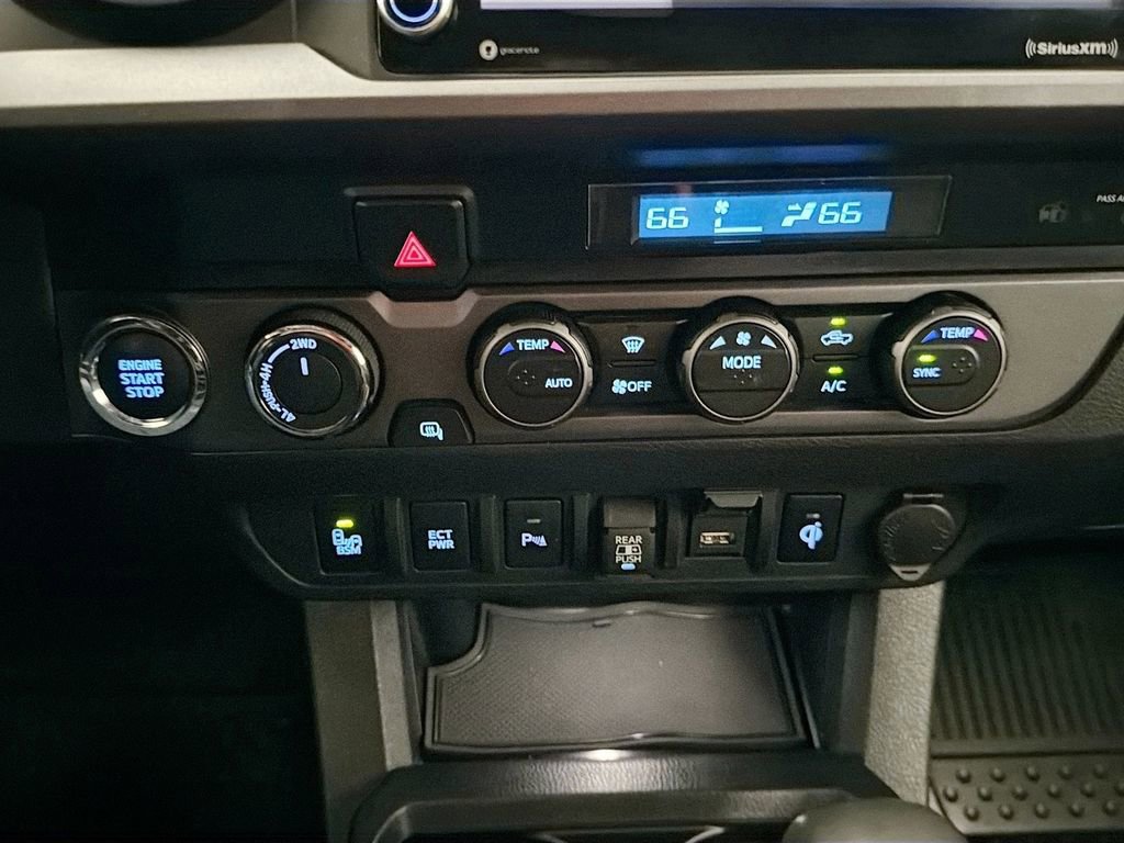 Used 2023 Toyota Tacoma TRD Off-Road w/ Technology Package image 17