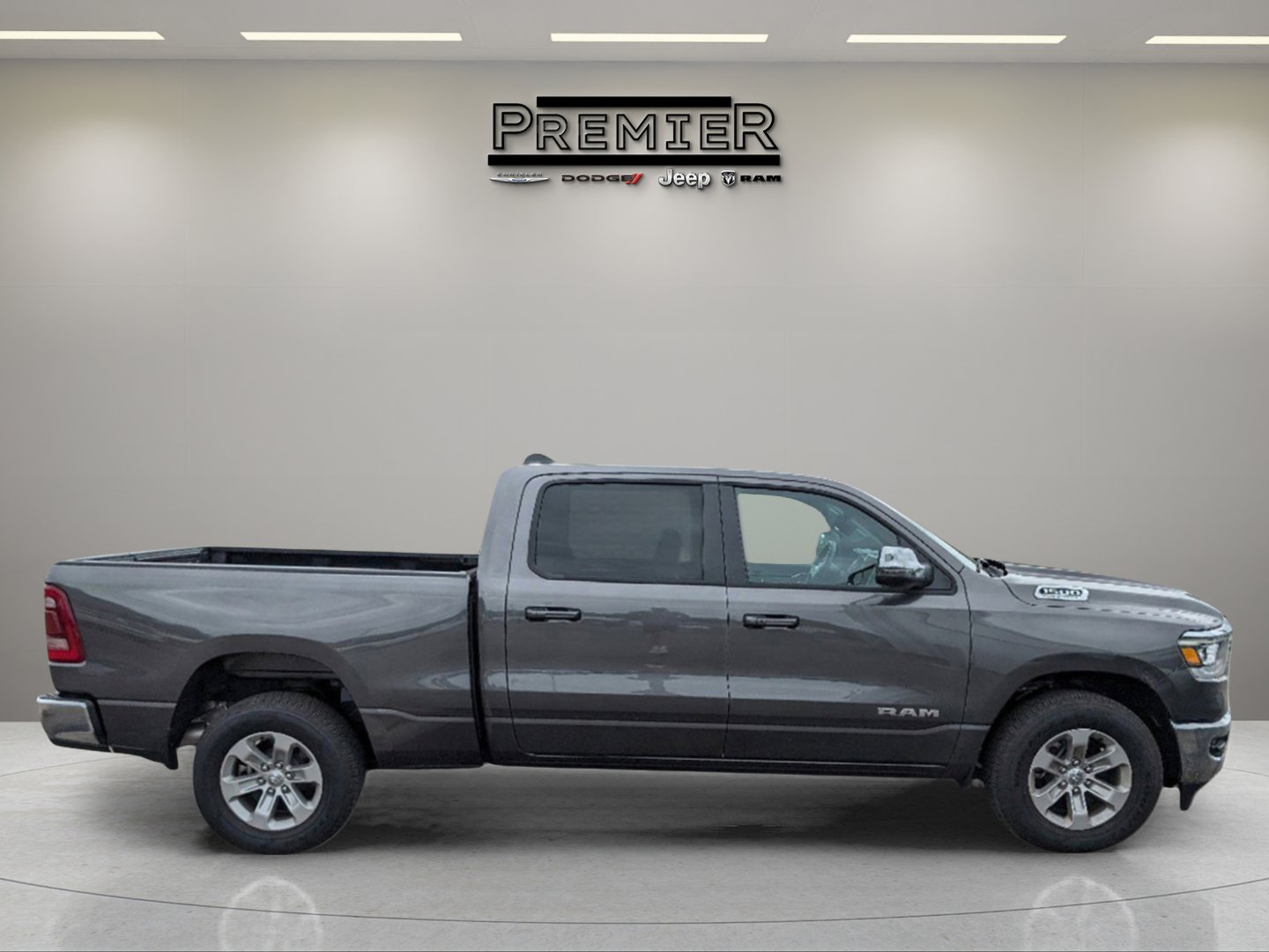 New 2023 RAM 1500 Laramie image 4
