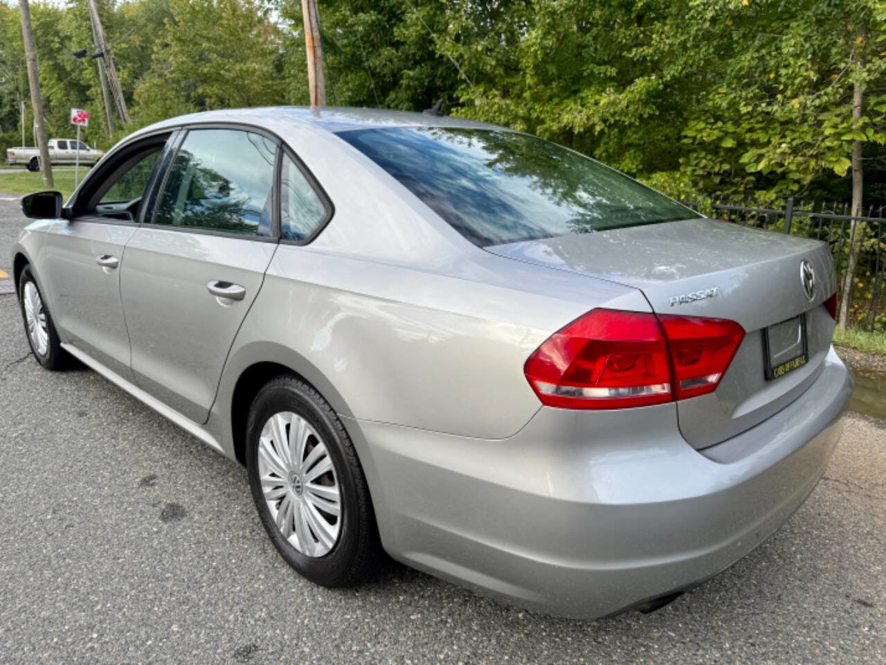 Used 2014 Volkswagen Passat 1.8T S image 33